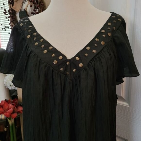 Sere Nade Top Black Crinkle Black Size 1X 1XL Embellished Stone V Neck Formal - Picture 5 of 9